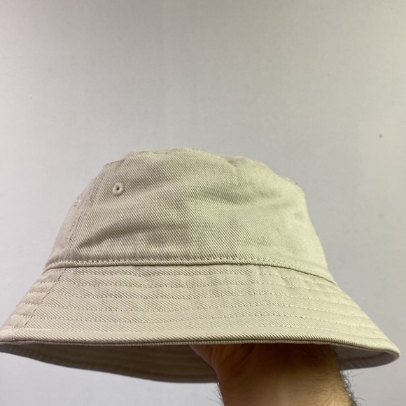 Bucket hat - Picture 2 of 2
